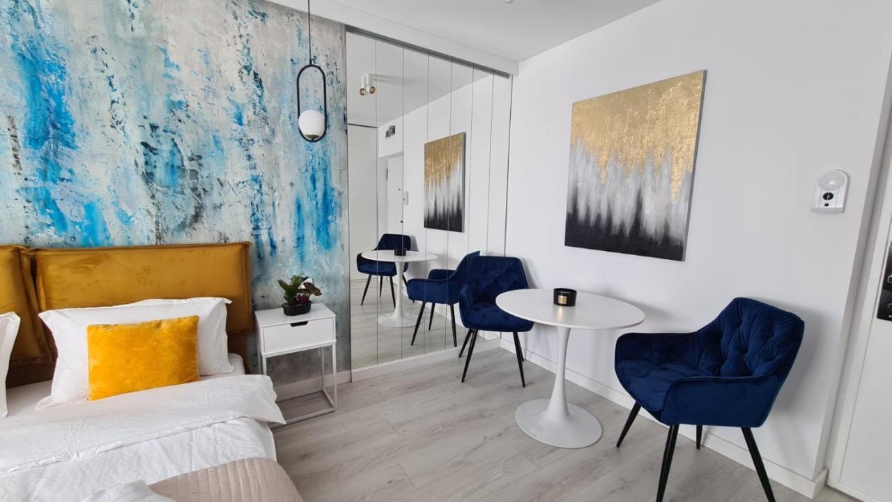 Government Deluxe Studio By Magic Apartments Bukarest Exteriör bild
