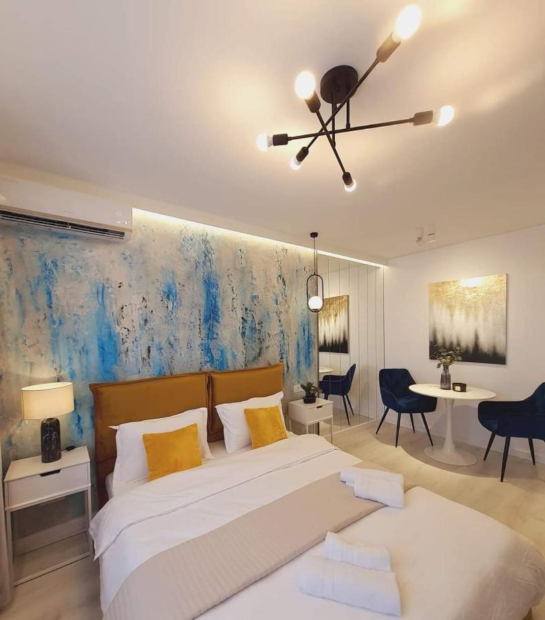 Government Deluxe Studio By Magic Apartments Bukarest Exteriör bild